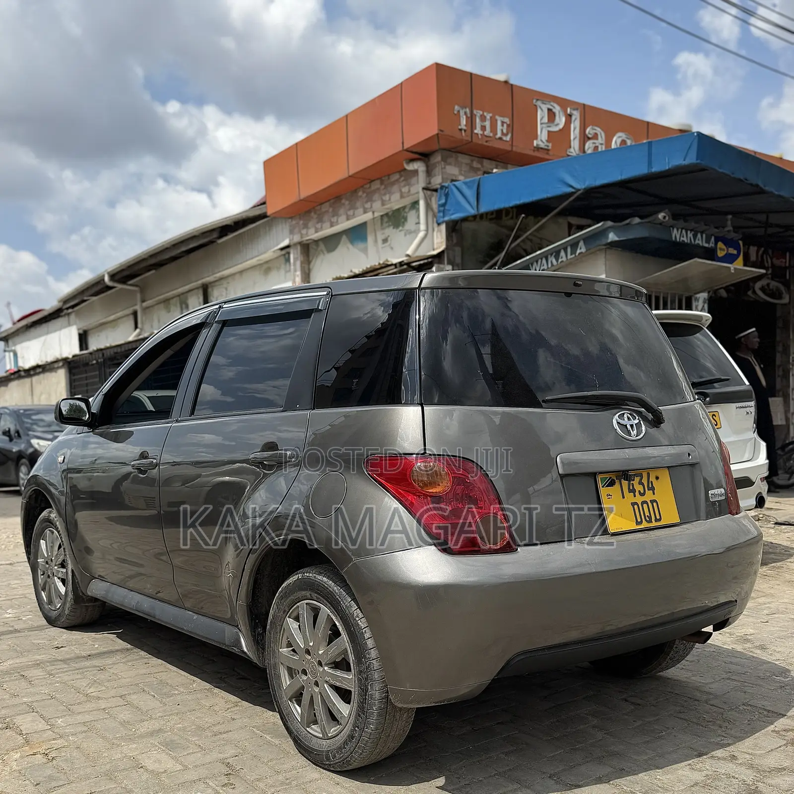Toyota IST 2004 Gray