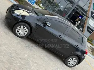 Toyota Vitz 1.0 FWD 3dr 2006 Black