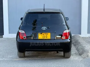 Toyota IST 2005 Black