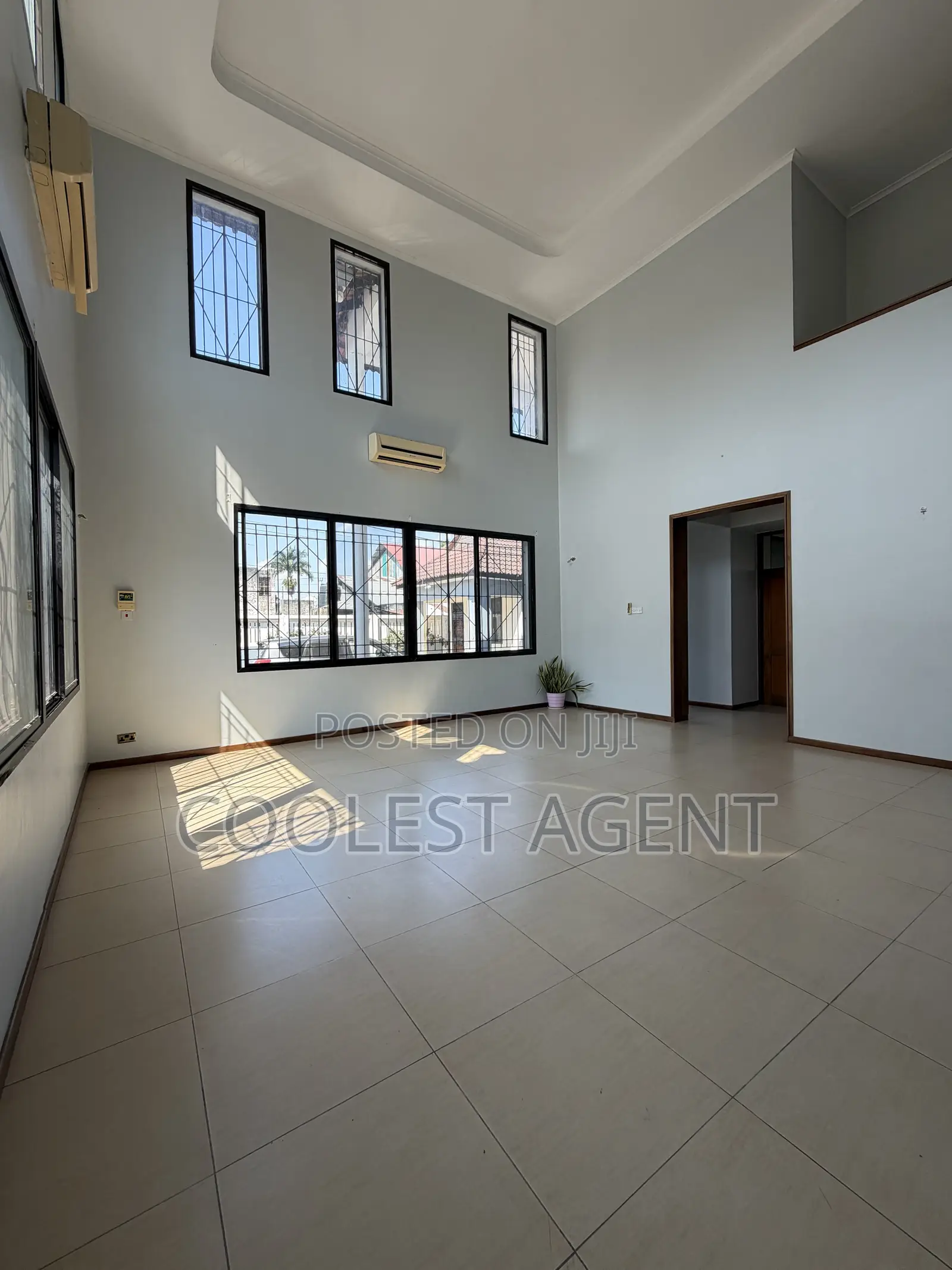 6bdrm Duplex in Coolest Estate, Masaki for rent
