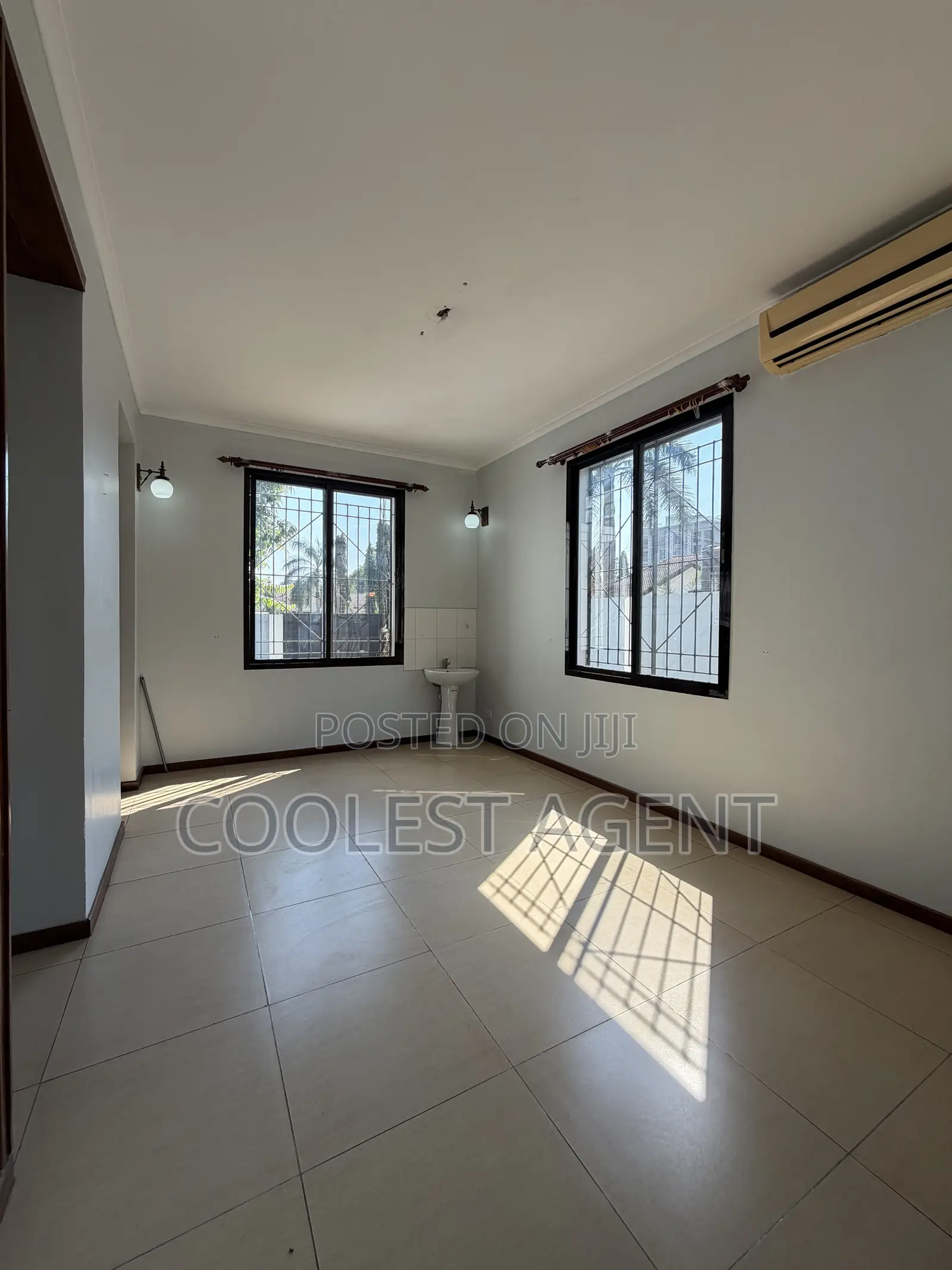6bdrm Duplex in Coolest Estate, Masaki for rent