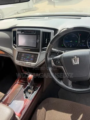 Toyota Crown 2013 Purple