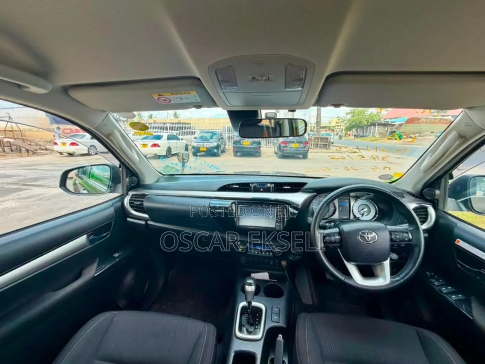 Toyota Hilux 2024 Green
