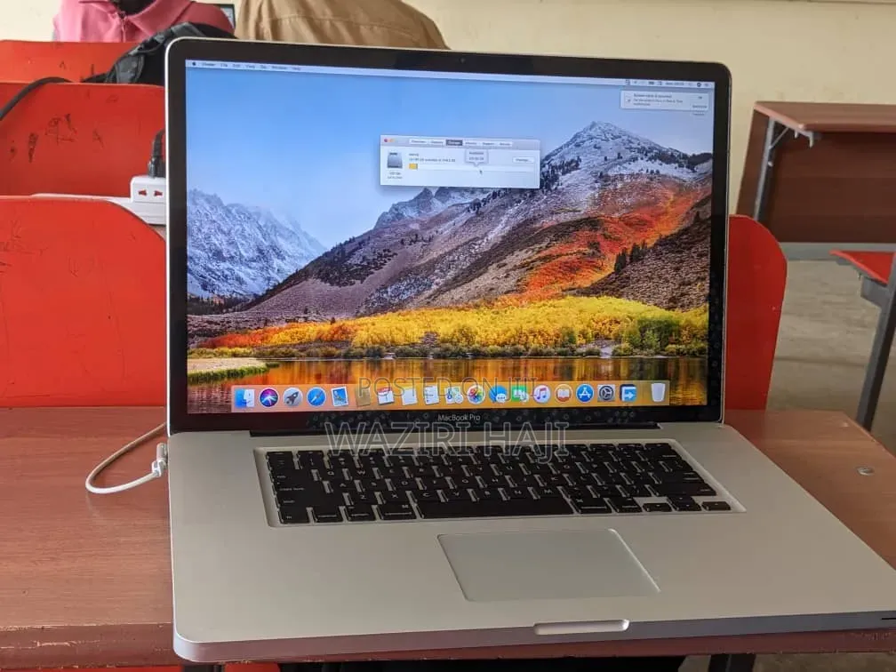 Laptop Apple MacBook Pro 2011 12GB Intel Core i3 HDD 256GB