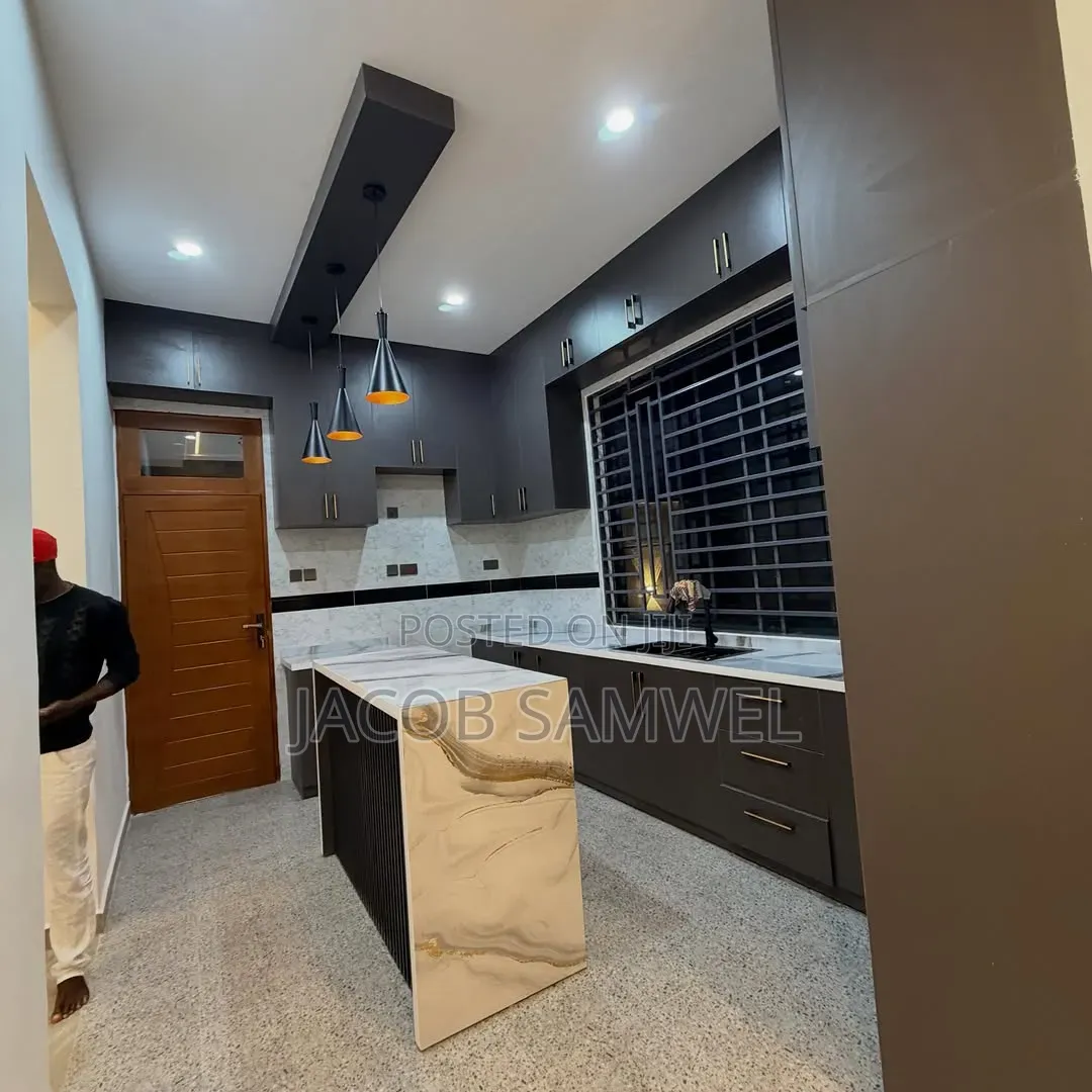 3bdrm House in Goba for sale