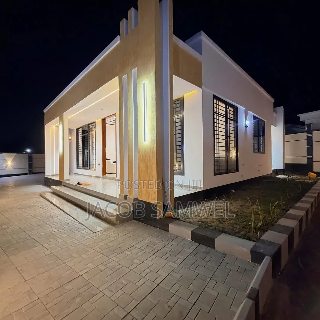 3bdrm House in Goba for sale
