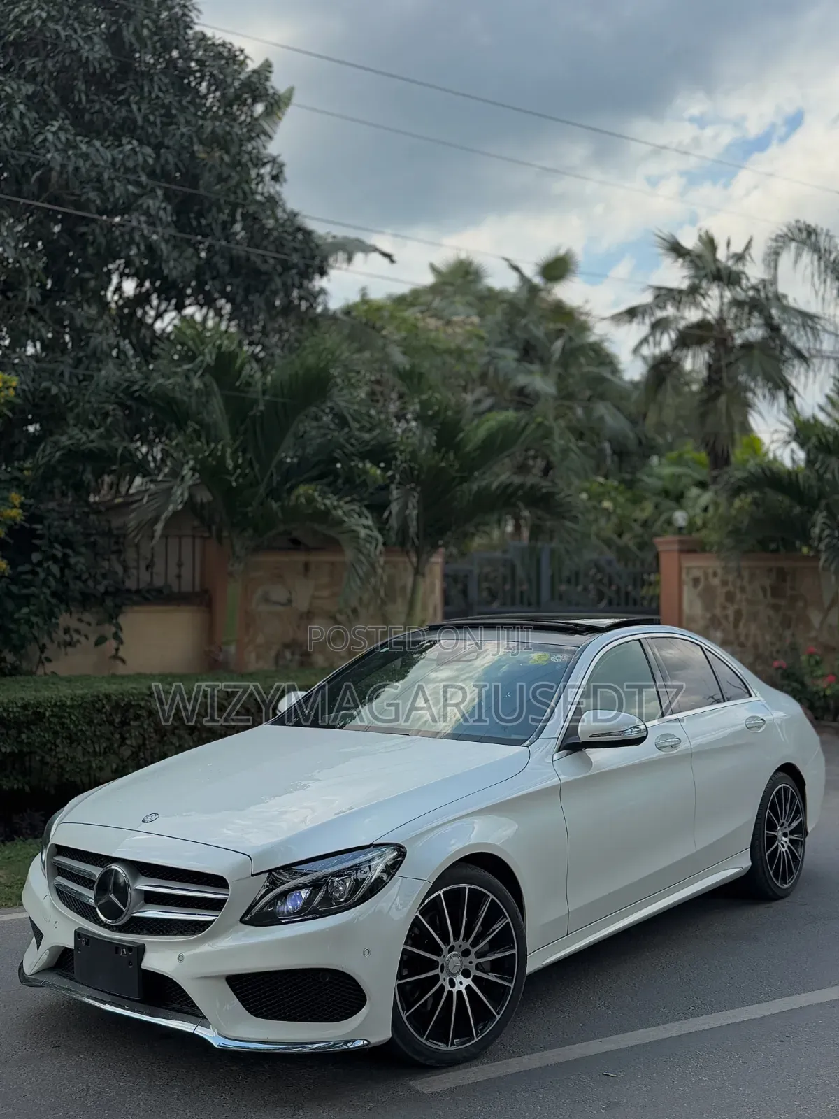 Mercedes-Benz C200 2015 Ivory