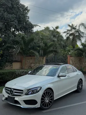 Mercedes-Benz C200 2015 Ivory