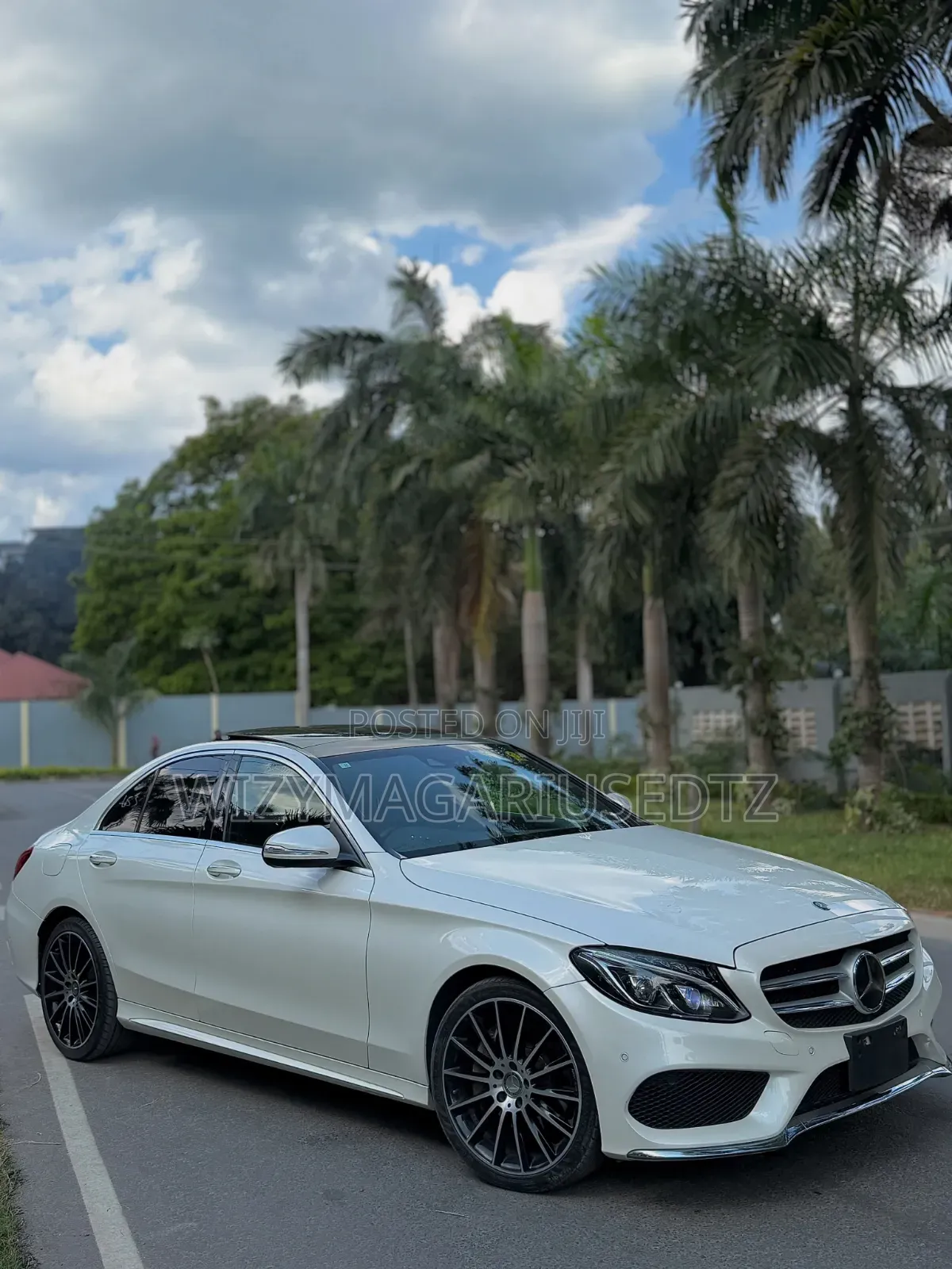 Mercedes-Benz C200 2015 Ivory