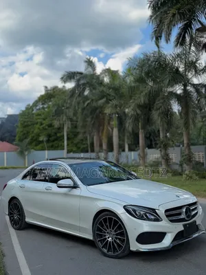 Mercedes-Benz C200 2015 Ivory