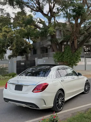 Mercedes-Benz C200 2015 Ivory