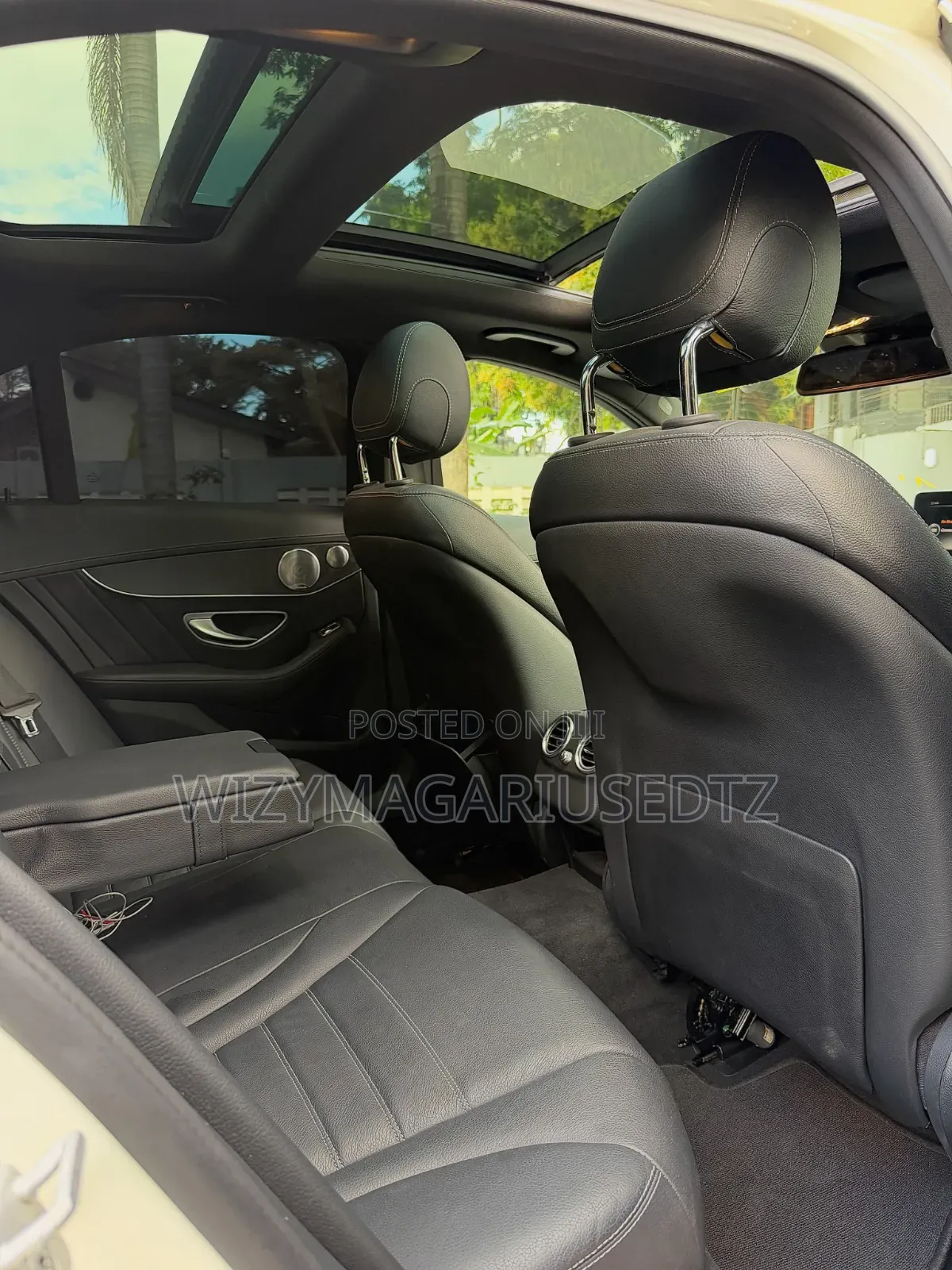 Mercedes-Benz C200 2015 Ivory