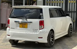 Toyota Corolla Rumion 2009 White