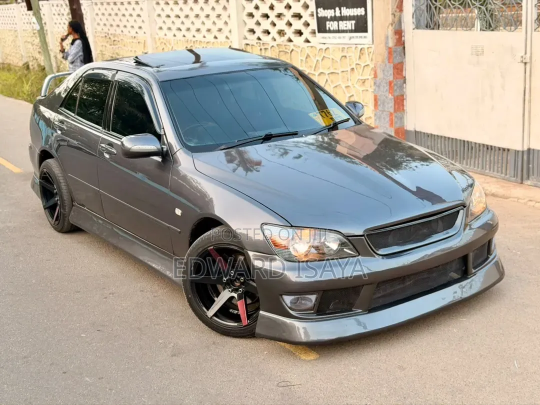 Toyota Altezza 2004 Gray