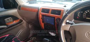 Toyota Land Cruiser Prado 2001 White