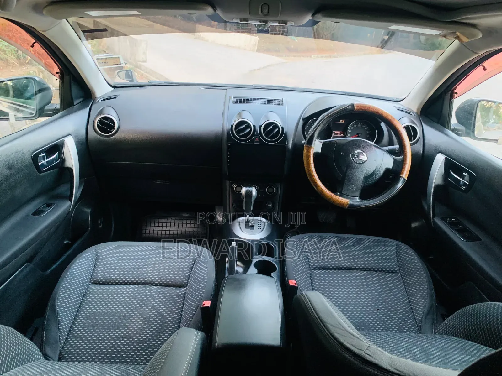 Nissan Dualis 2010 Black