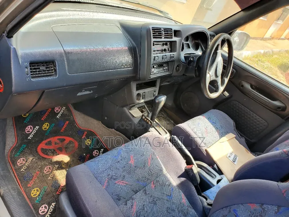 Toyota RAV4 2002 Silver