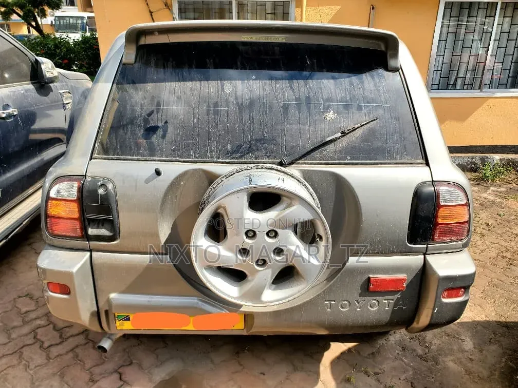 Toyota RAV4 2002 Silver