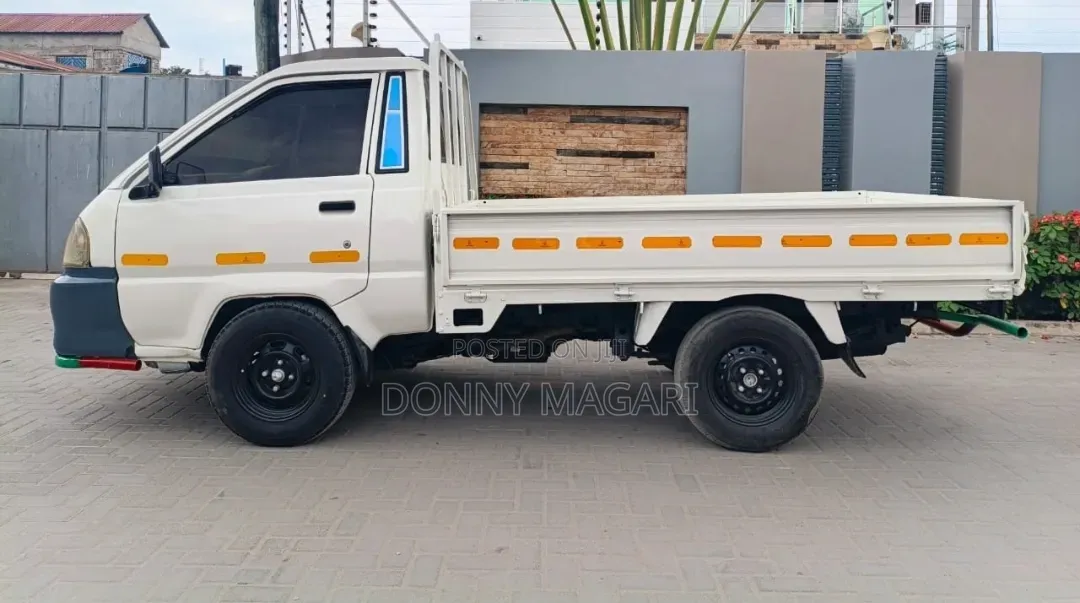 Toyota TownAce 2010 White