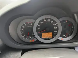 Toyota RAV4 2011 White