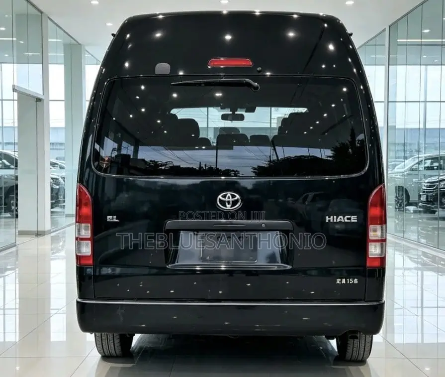 Toyota HiAce 2009 Black
