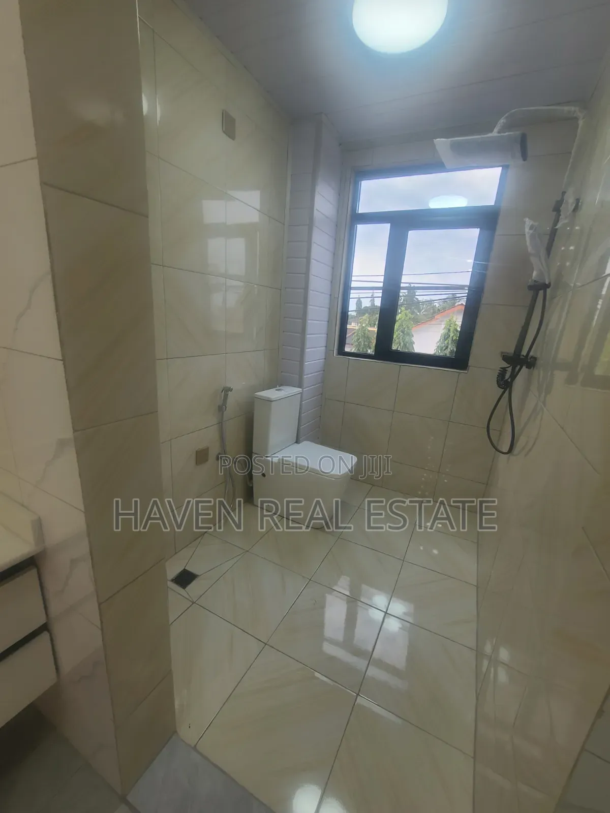 Furnished 3bdrm Apartment in Mikocheni for sale