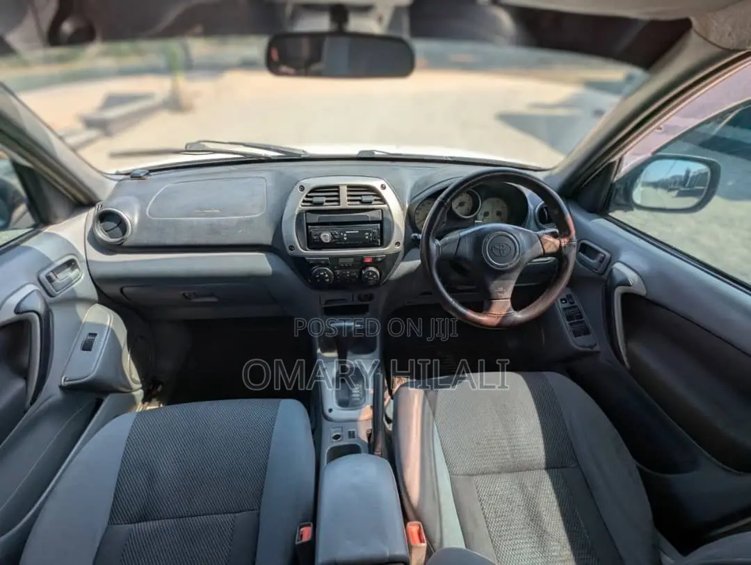 Toyota RAV4 2005 White
