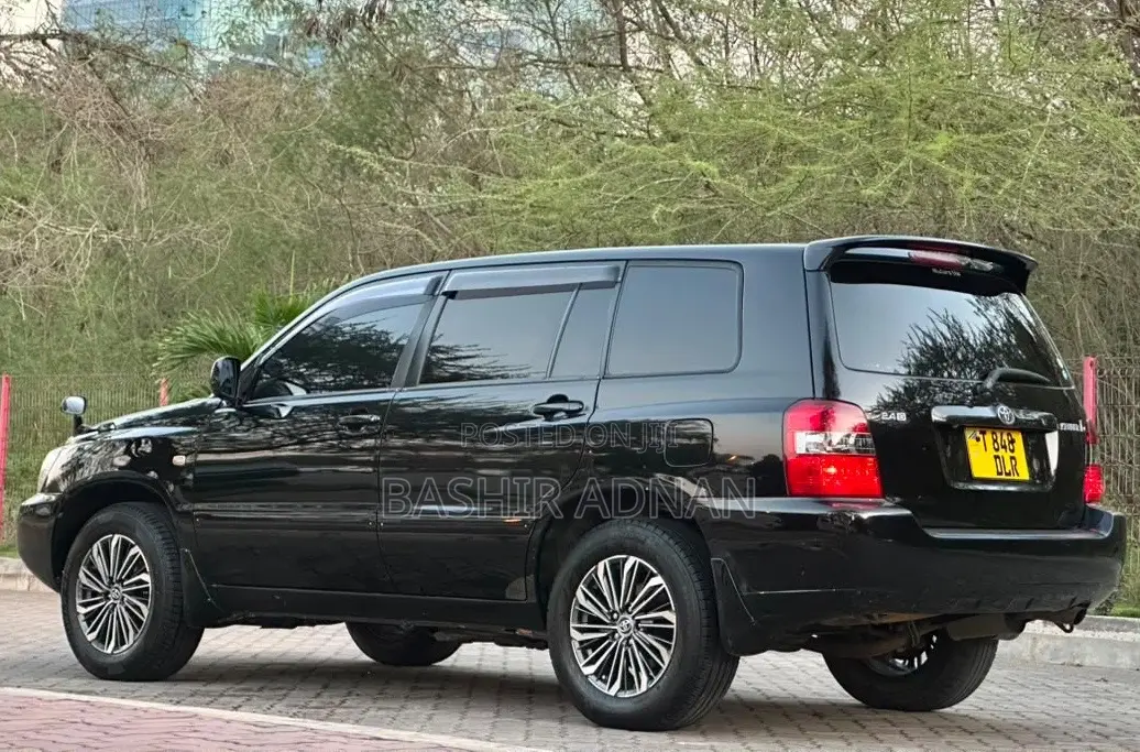 Toyota Kluger 2005 Matt Black
