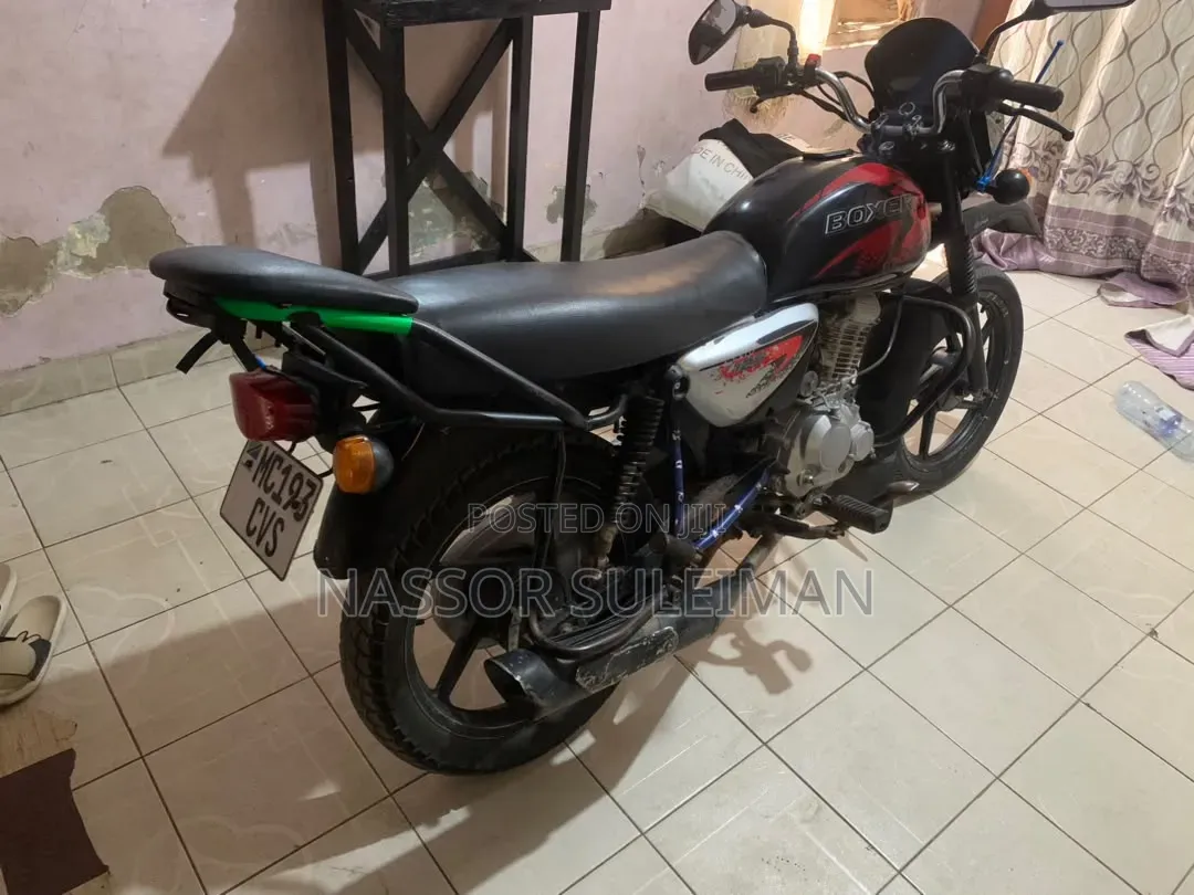 Bajaj Boxer 125 2022 Black