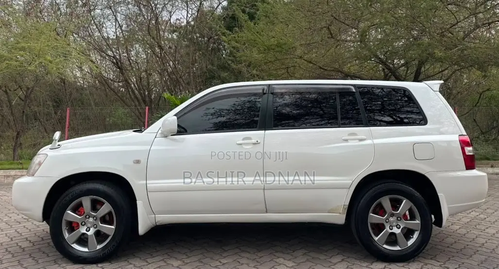 Toyota Kluger 2003 White