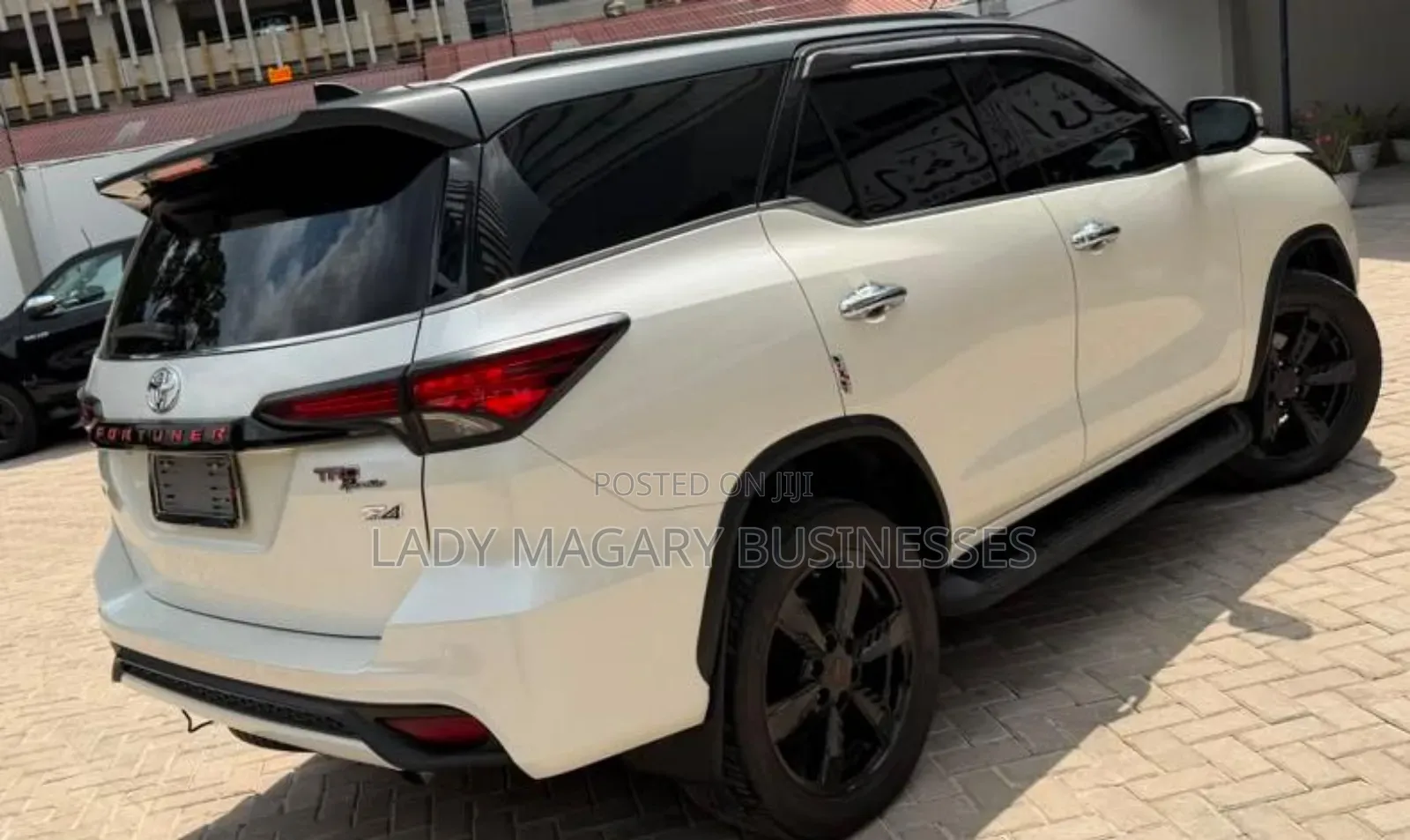 Toyota Fortuner 2.8 D AWD 2017 White