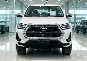 Toyota Hilux 2021 White
