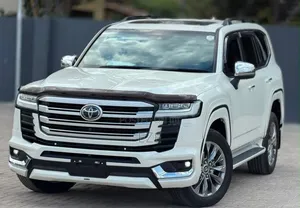 New Toyota Land Cruiser 2024 White