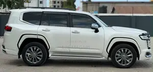 New Toyota Land Cruiser 2024 White