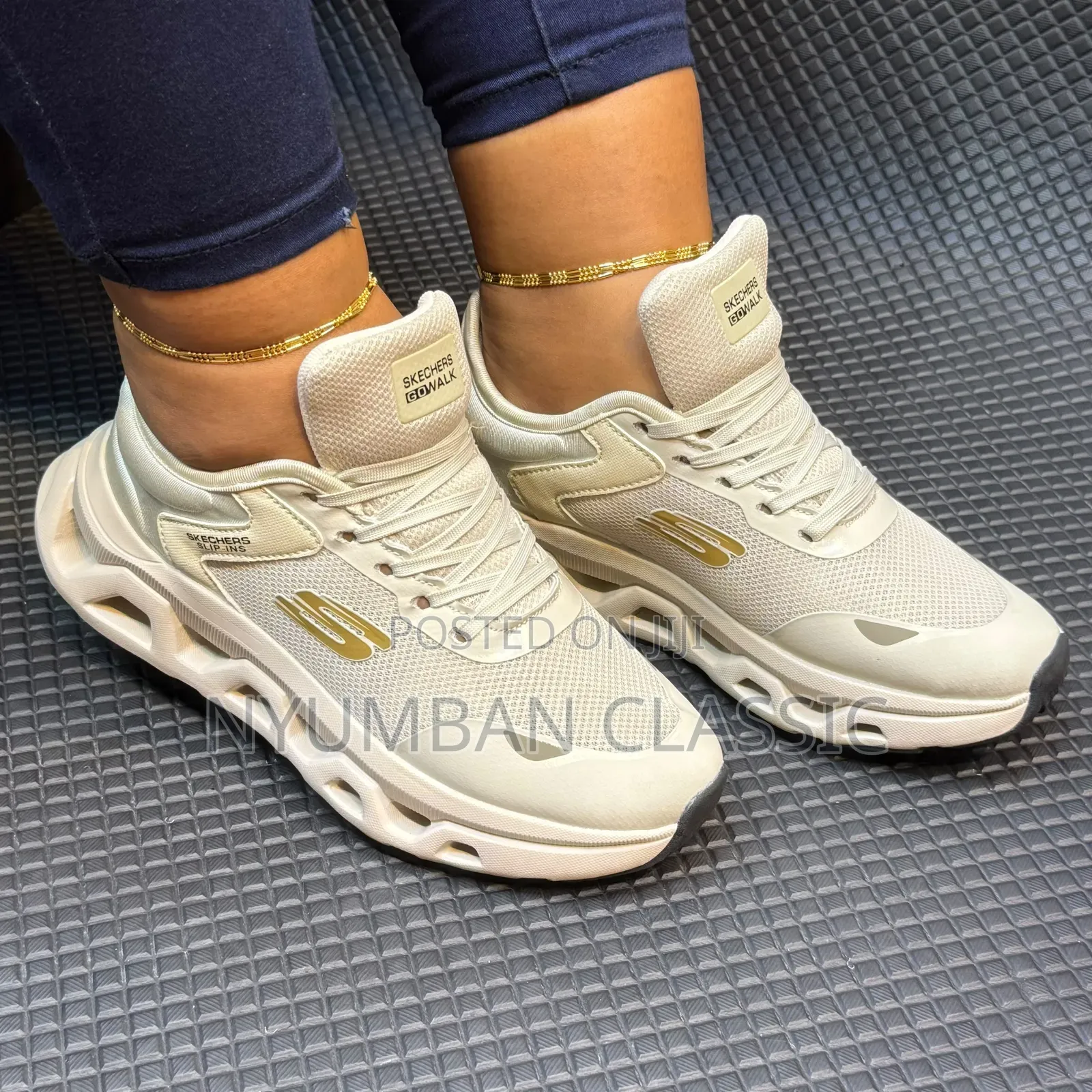 Ladies Sketchers Shoes