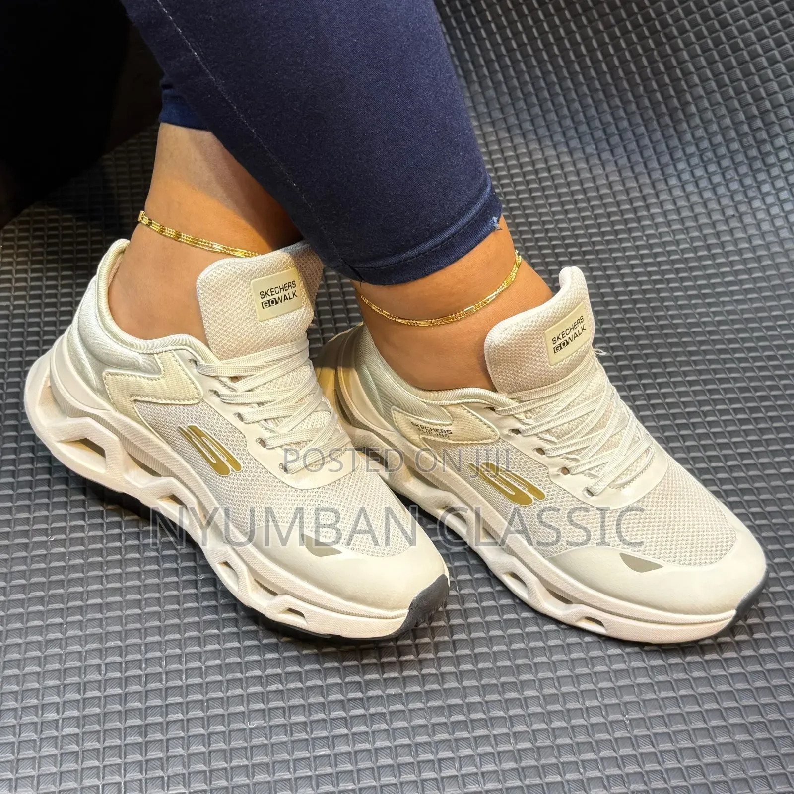 Ladies Sketchers Shoes