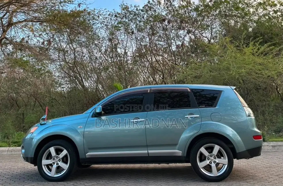 Mitsubishi Outlander 2.4 Comfort 2005 Blue