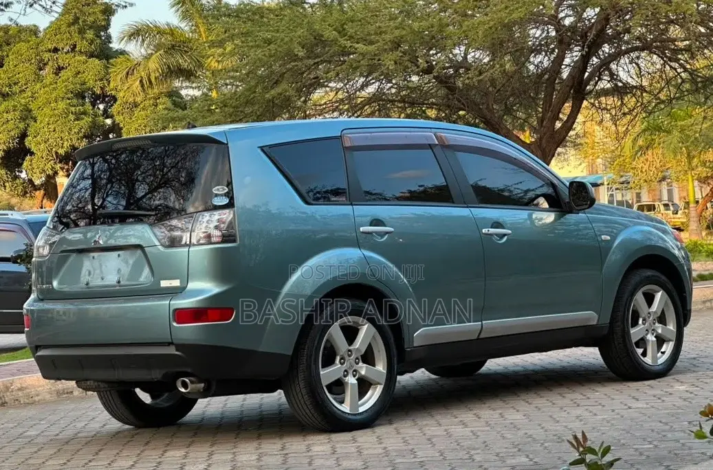 Mitsubishi Outlander 2.4 Comfort 2005 Blue