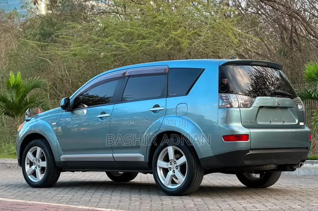 Mitsubishi Outlander 2.4 Comfort 2005 Blue