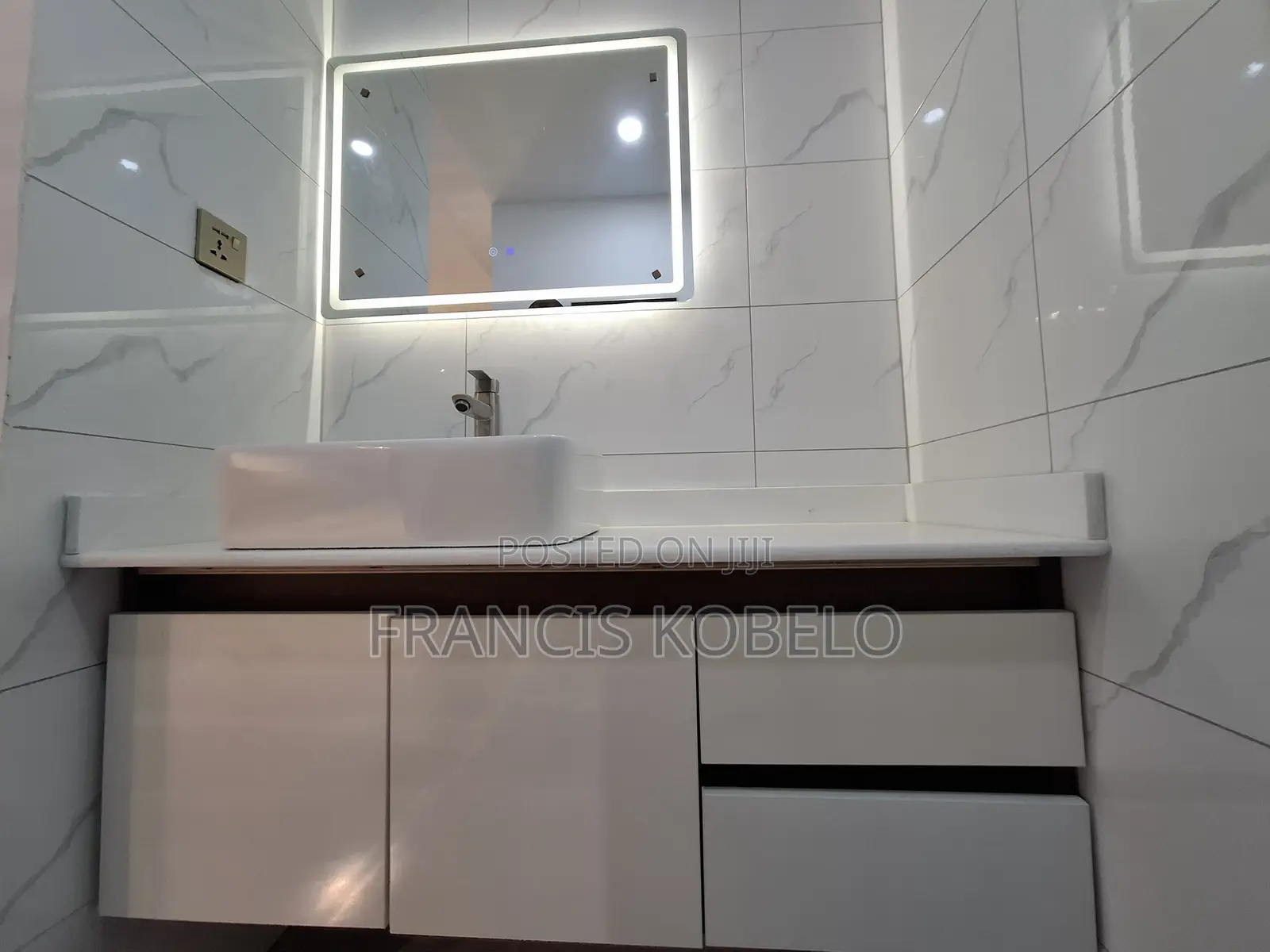 Furnished 3bdrm Apartment in Mikocheni for sale