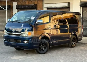 Toyota Grand HiAce 2002 Blue