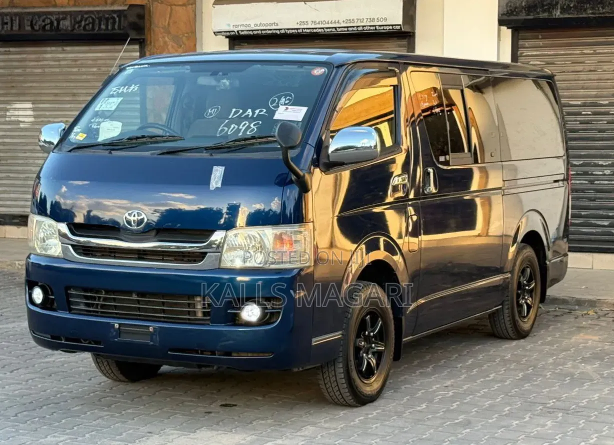 Toyota Grand HiAce 2002 Blue