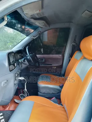 Toyota Noah 2002 Silver