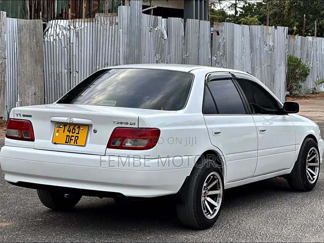 Toyota Carina 2001 White