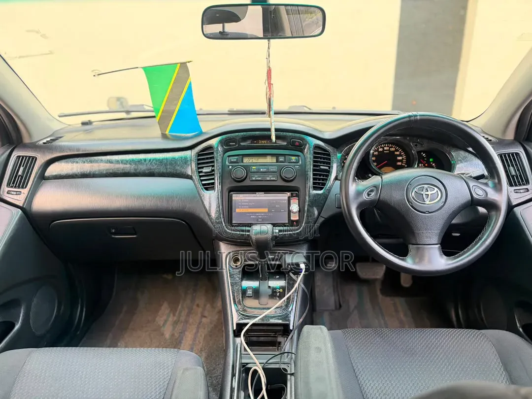 Toyota Kluger 2005 Black