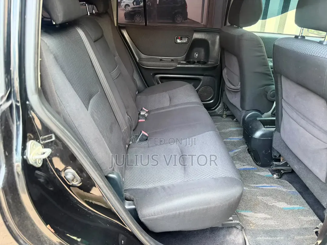 Toyota Kluger 2005 Black