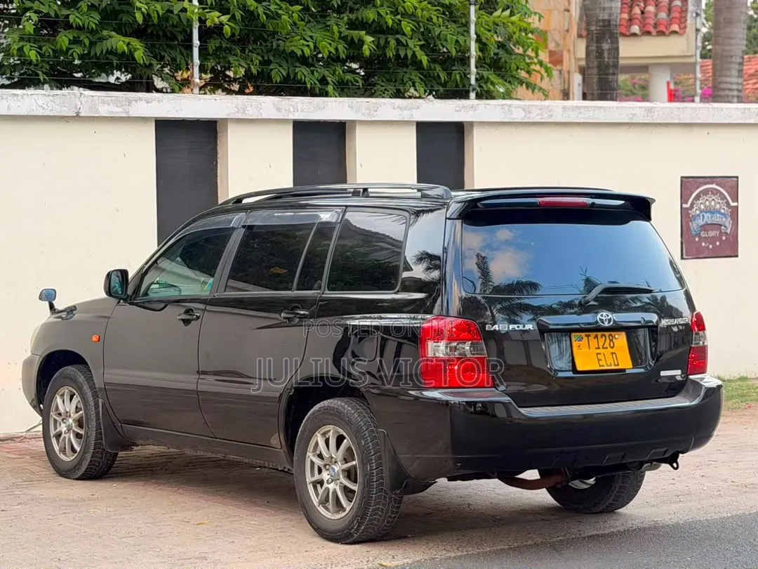 Toyota Kluger 2005 Black