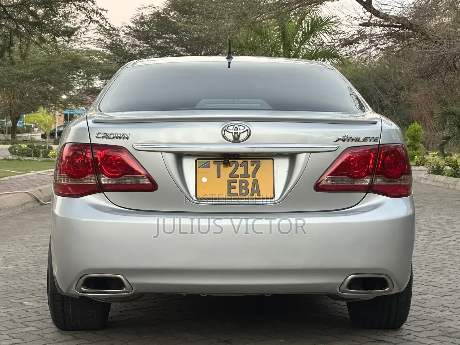 Toyota Crown 2009 Silver