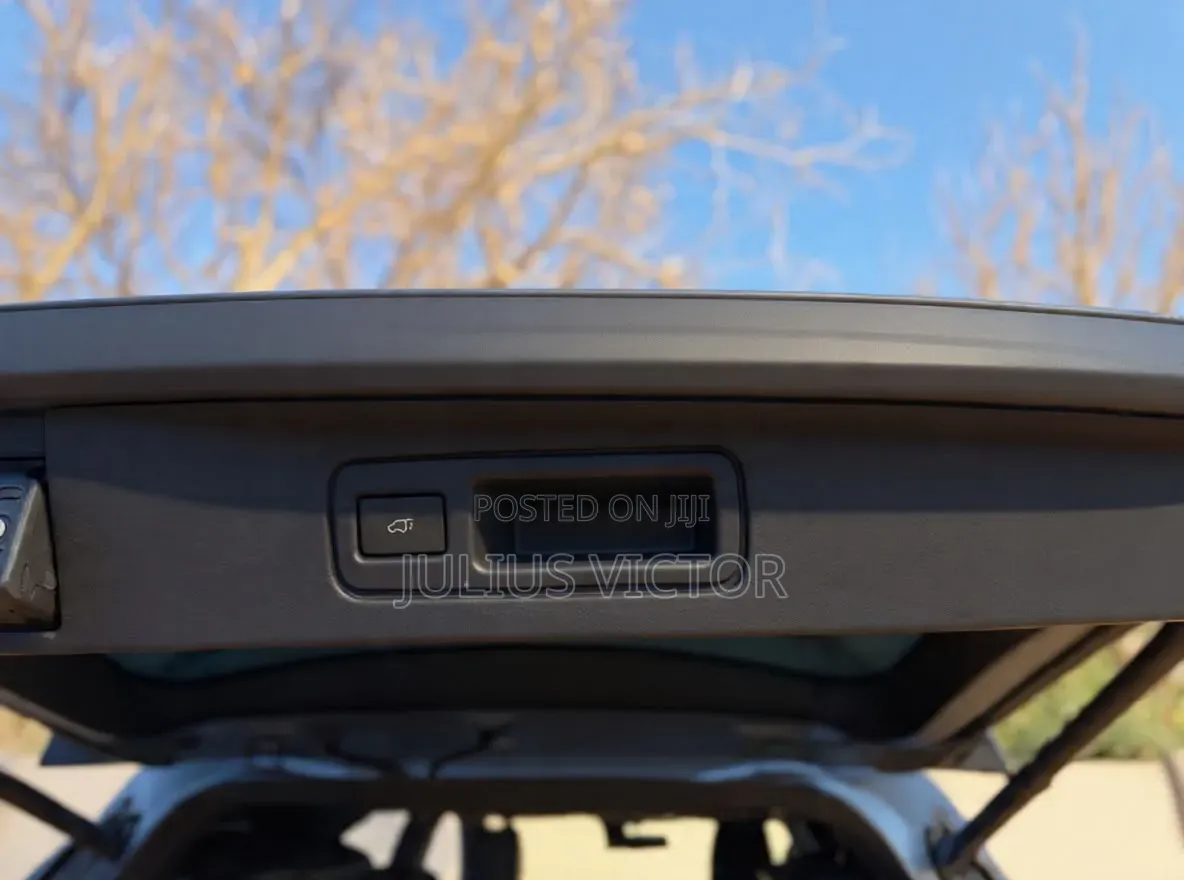 Toyota Fortuner 2024 Silver
