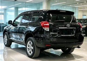 Toyota Vanguard 2011 Black